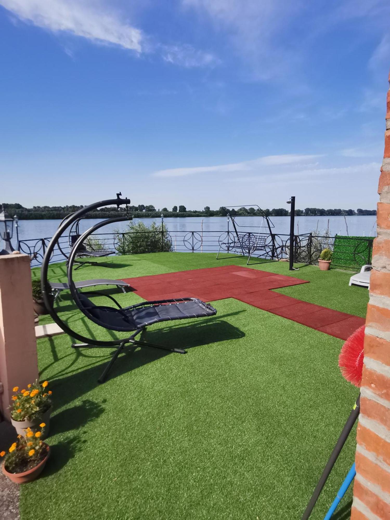 Vila Soleil Semendire Dış mekan fotoğraf